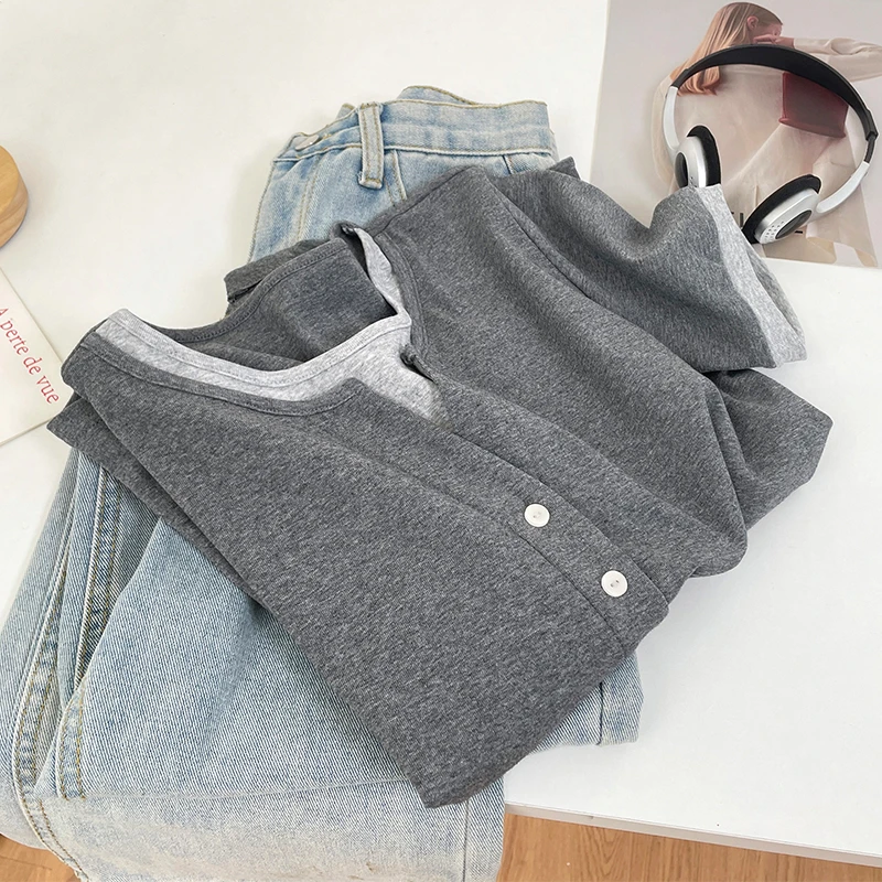 圆领正肩短袖T恤女夏季新款灰色修身显瘦假两件纽扣设计上衣潮