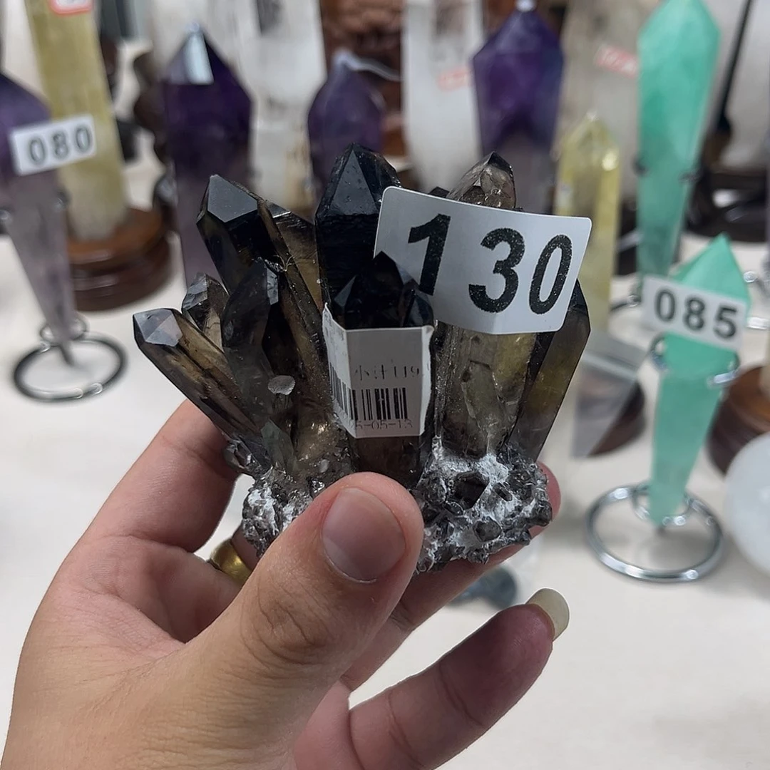 未镶嵌水晶大型摆件（非配饰）