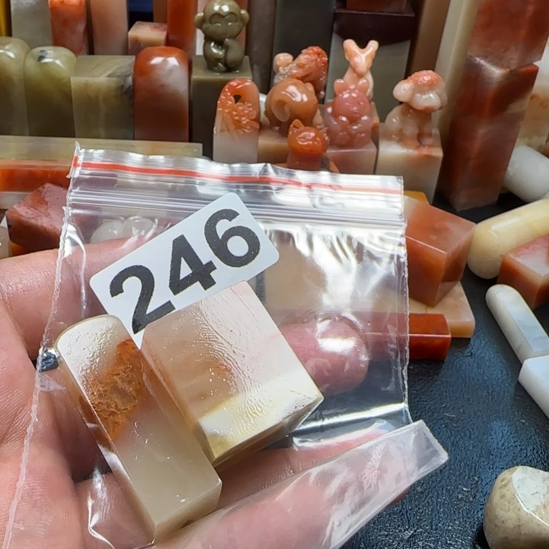 小***灯老挝石老挝