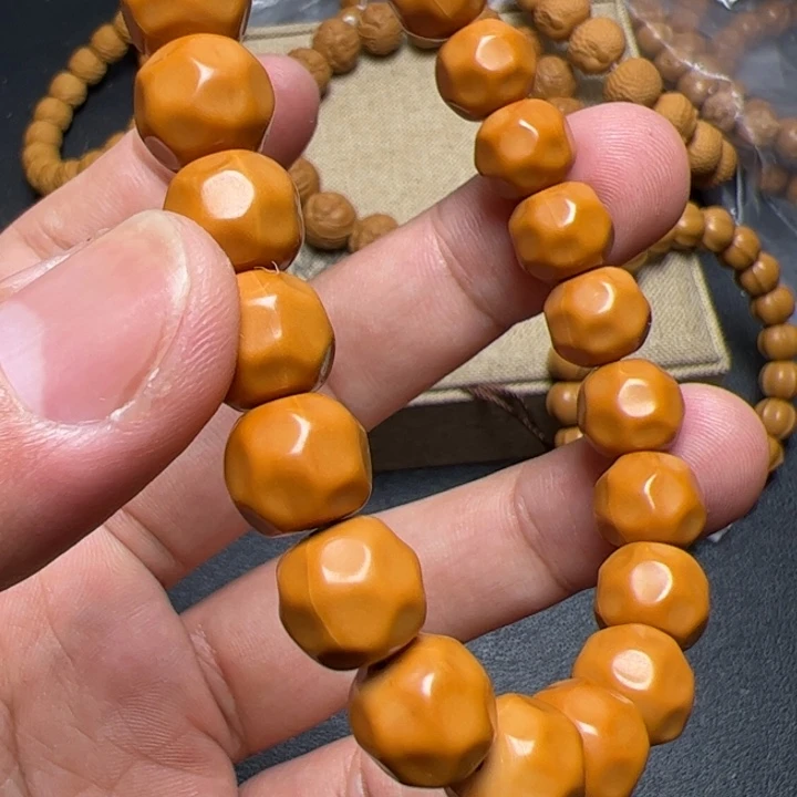 猴头核桃手串啦啦啦