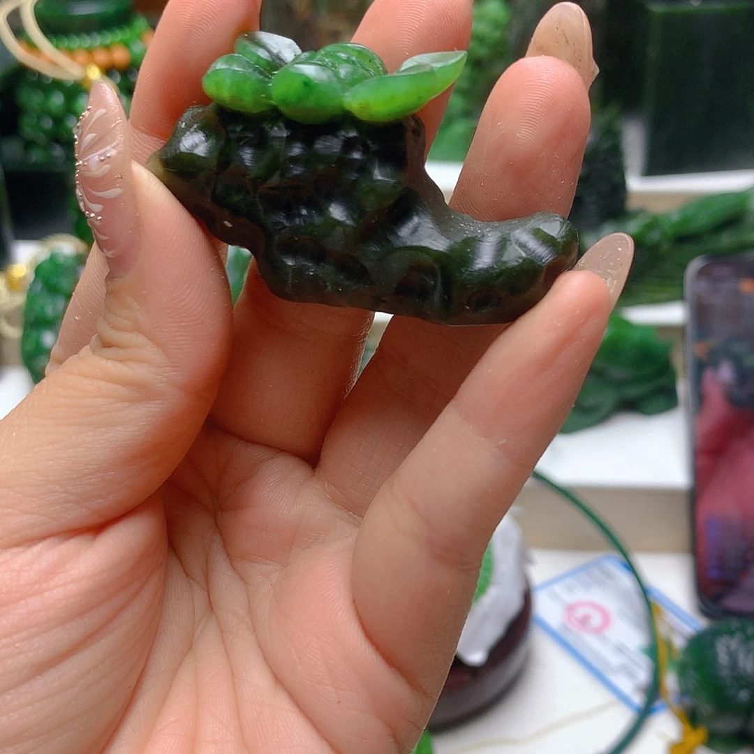 和田玉（碧玉）未镶嵌摆件