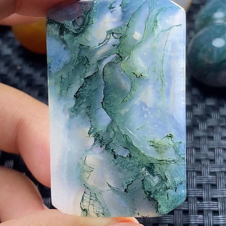 小***儿玛瑙/玉髓颈饰未镶嵌