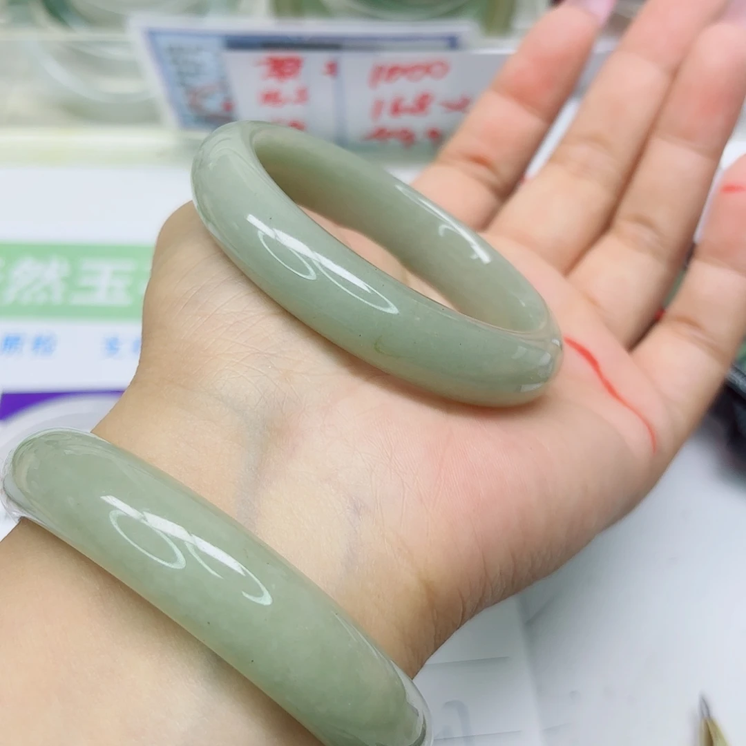 石英质玉未镶嵌手镯98/5253