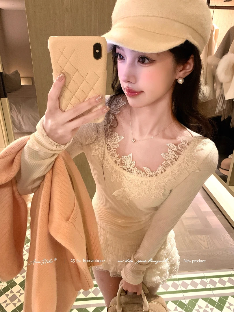 Acaine10 【云纱雪芙】 精致花朵针织打底衫秋冬新款辣妹气质上衣