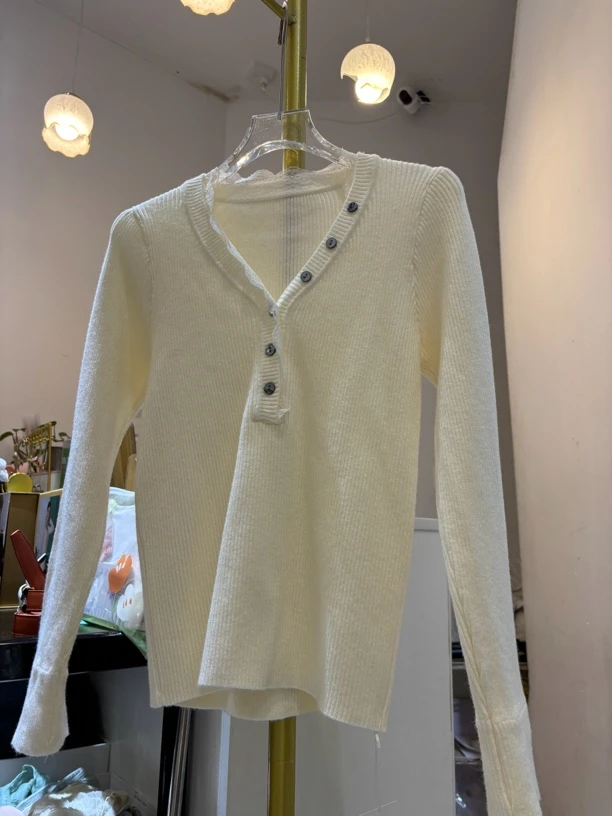 V。低领蕾丝边弹力线衫