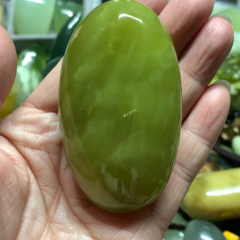 蛇纹石玉未镶嵌手把件