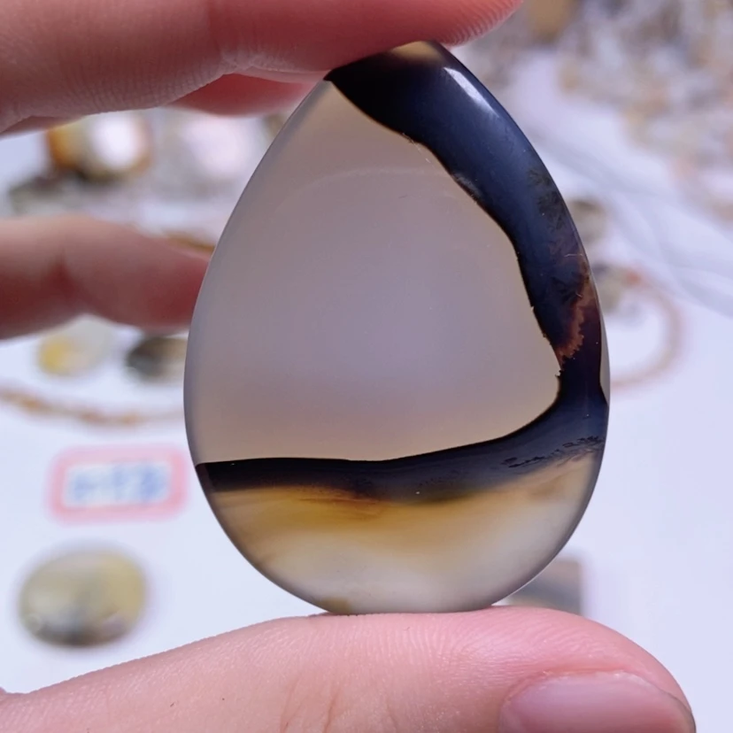 【闪购商品】玛瑙/玉髓颈饰未镶嵌