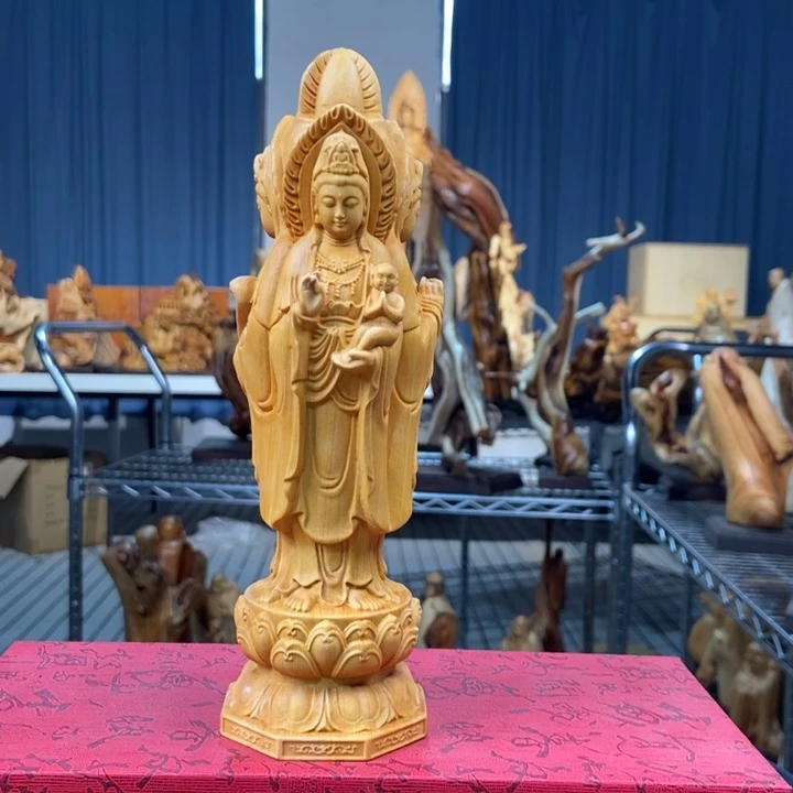 柏木（崖柏）三面观音