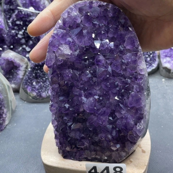 未镶嵌水晶大型摆件（非配饰）