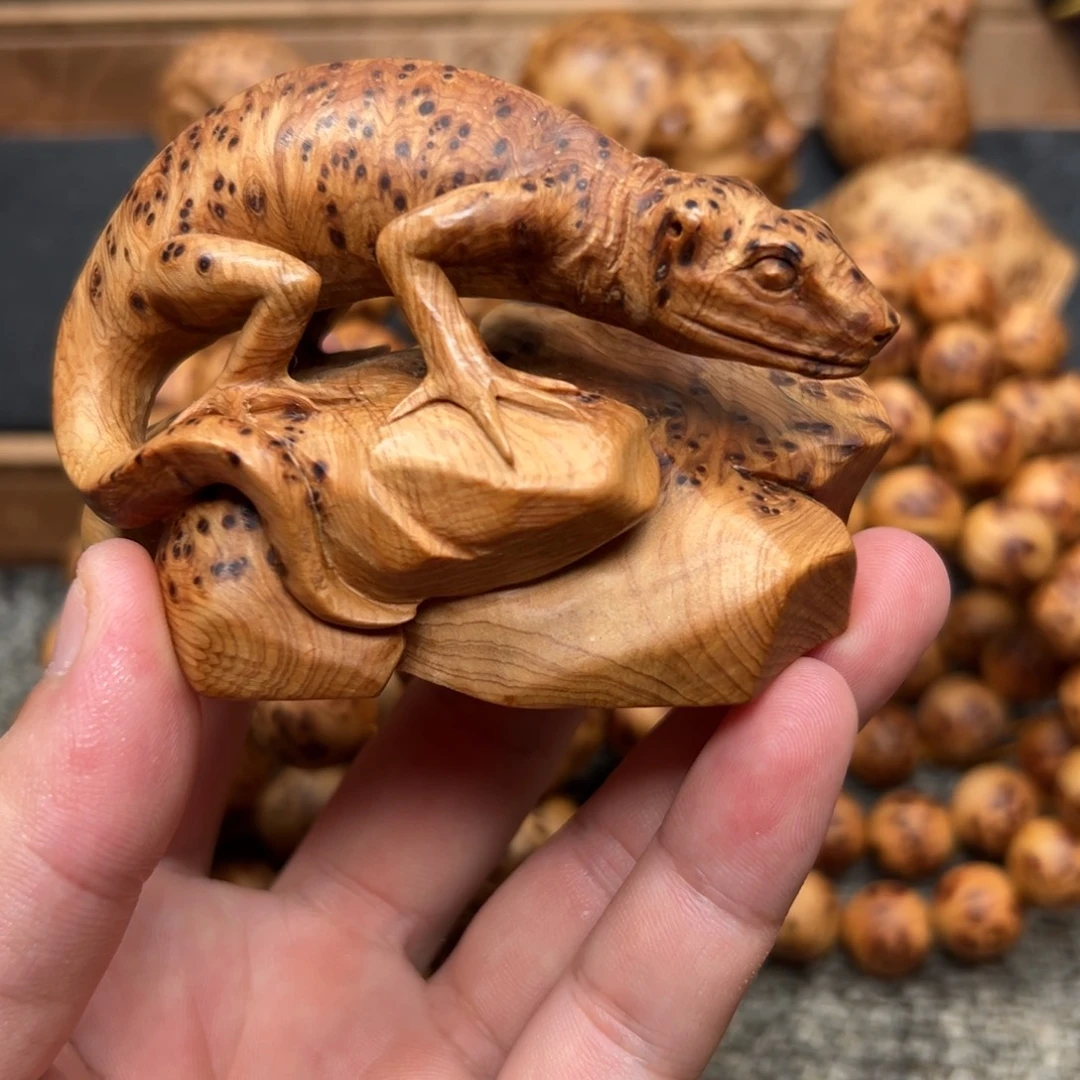 柏木（崖柏）把件太行崖柏蜥蜴