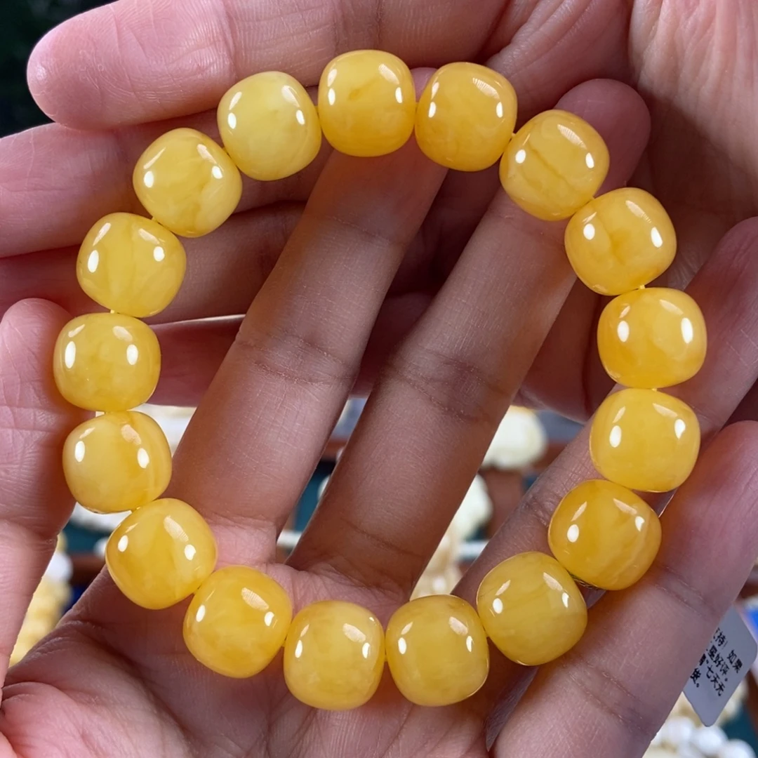 琥珀未镶嵌珠宝奇石13同料鸡油红老型23.38