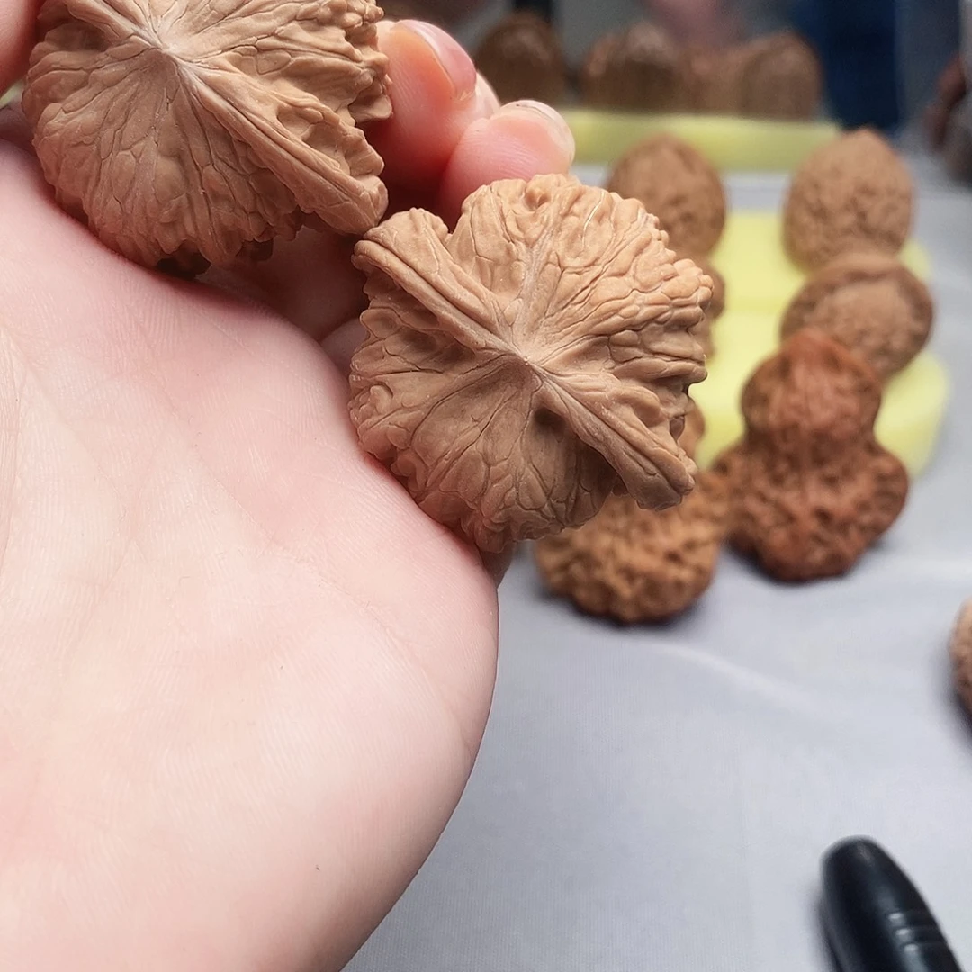 大叶紫檀（黑酸枝木类）磨盘