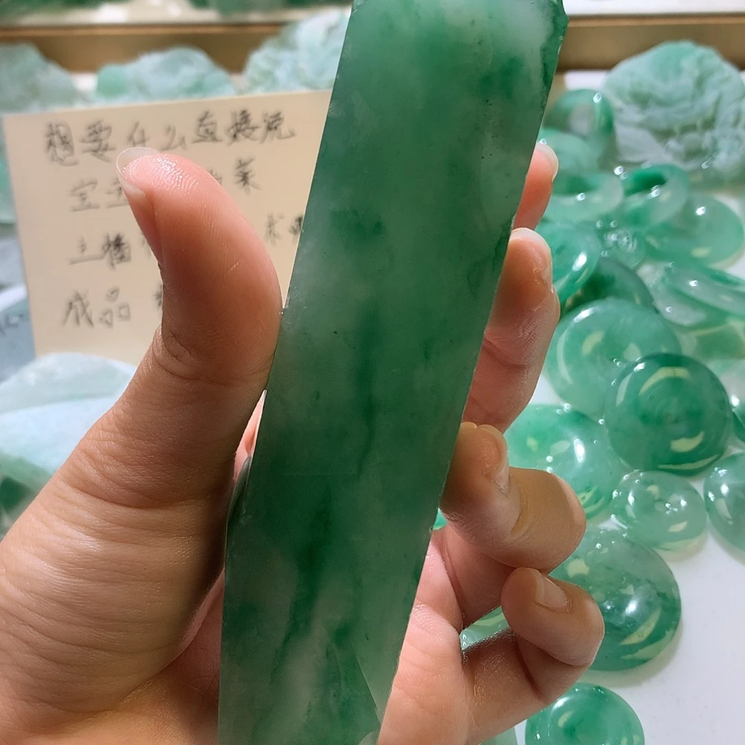 石英质玉未镶嵌珠宝半成品