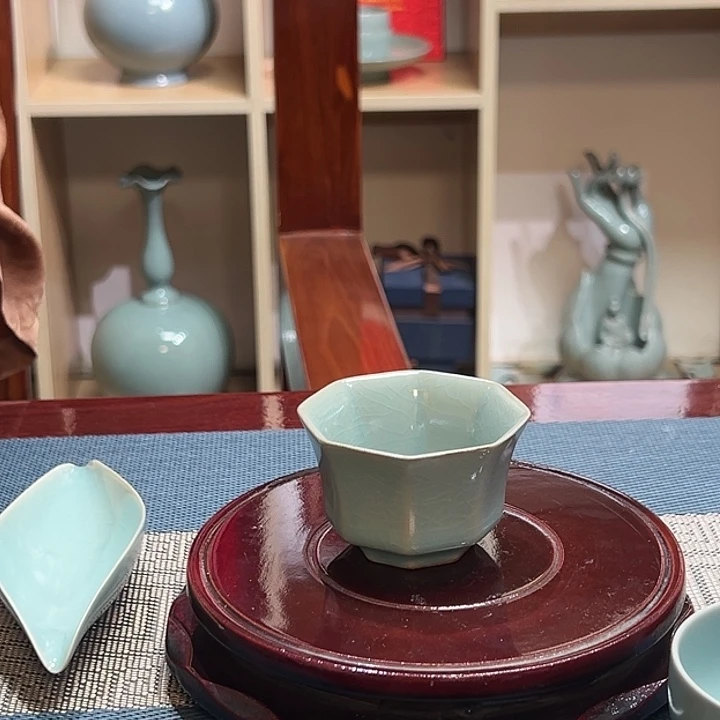 一级品八方杯汝瓷