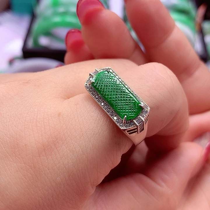 颈饰银S925镶嵌翡翠翡翠