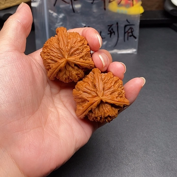 幸***-文玩核桃把件白奔