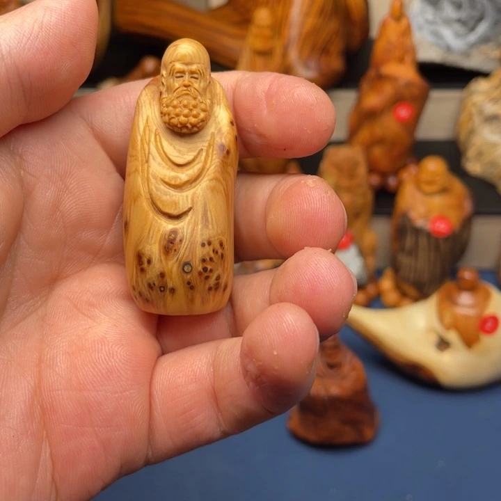 柏木（崖柏）2786555588998889