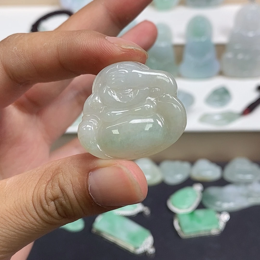 翡翠未镶嵌颈饰翡翠