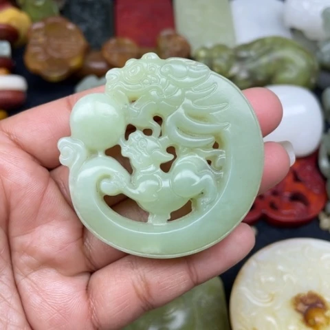 蛇纹石玉颈饰未镶嵌78