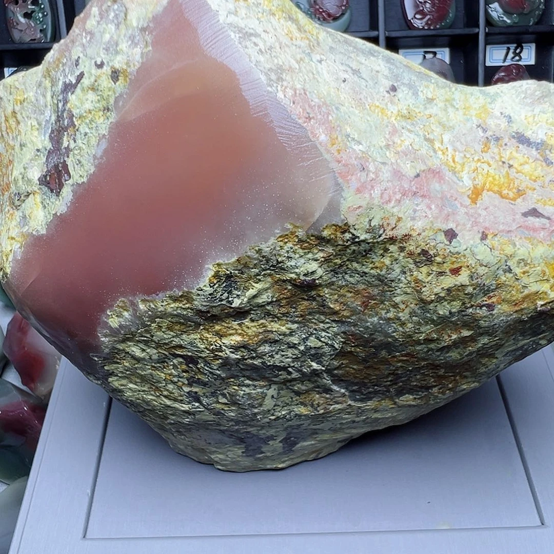 小***喜未镶嵌颈饰玛瑙/玉髓