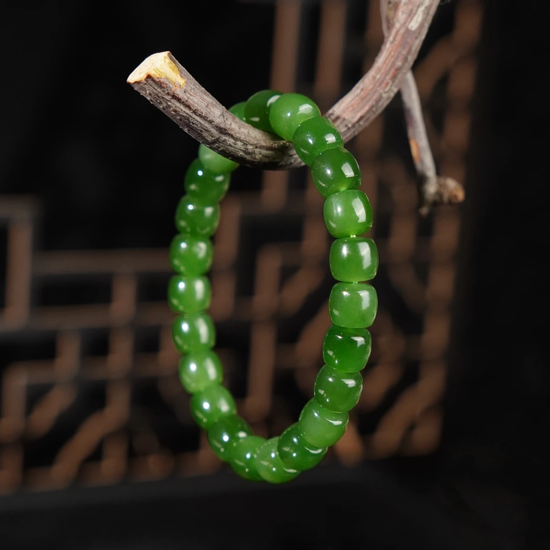 约8-9mm和田玉碧玉精工直切手串