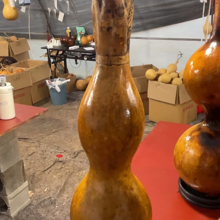 何***忧大叶紫檀（黑酸枝木类）