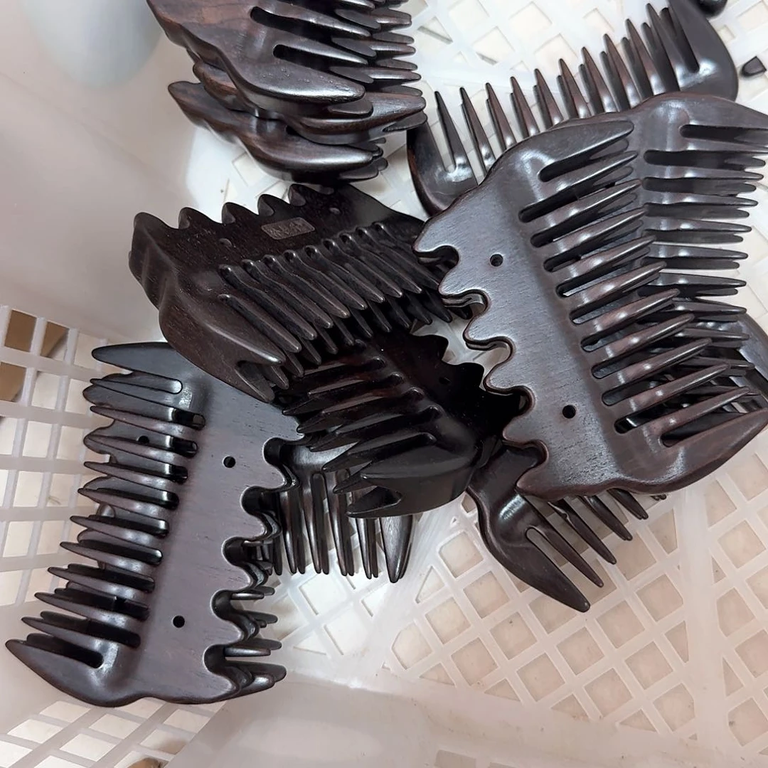 紫光檀印象西湖梳子瑕疵款