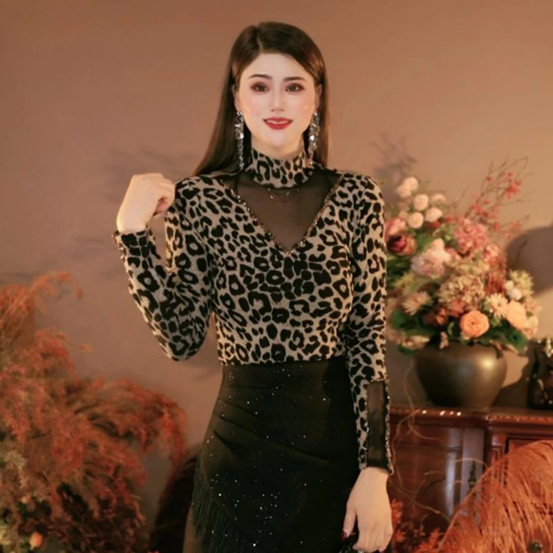 半高领复古风时尚简约春季新款豹纹镂空蕾丝打底衫洋气妈妈装上衣