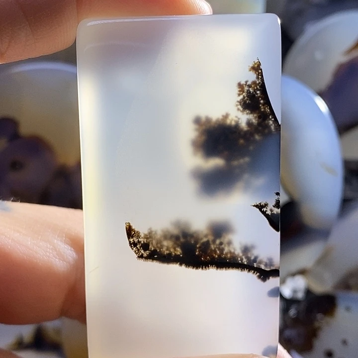 未镶嵌颈饰玛瑙/玉髓华*