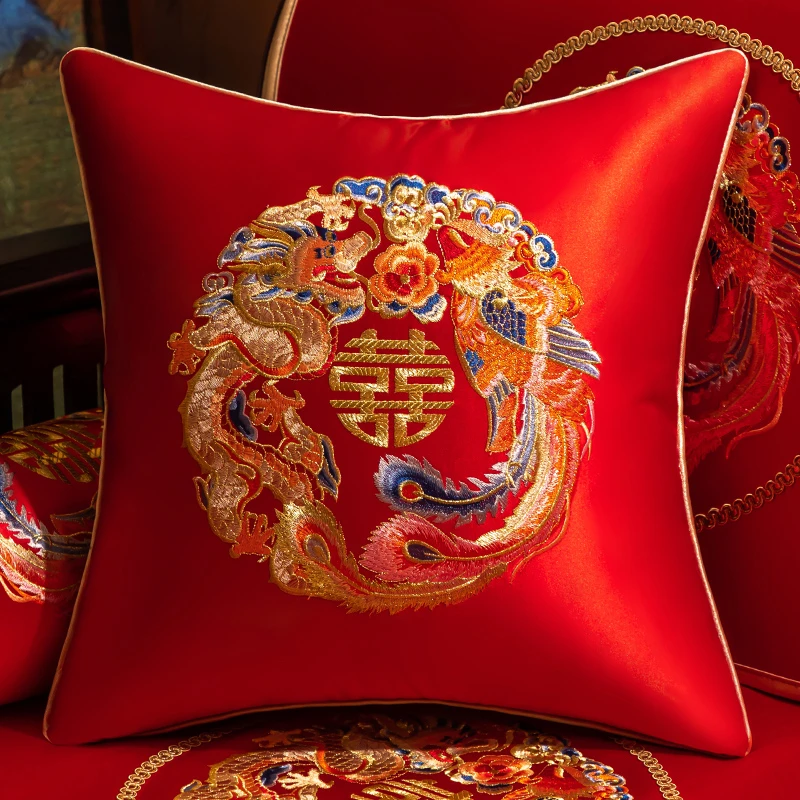 新婚红色抱枕高级刺绣结婚抱枕一对客厅沙发抱枕套床头靠背定制