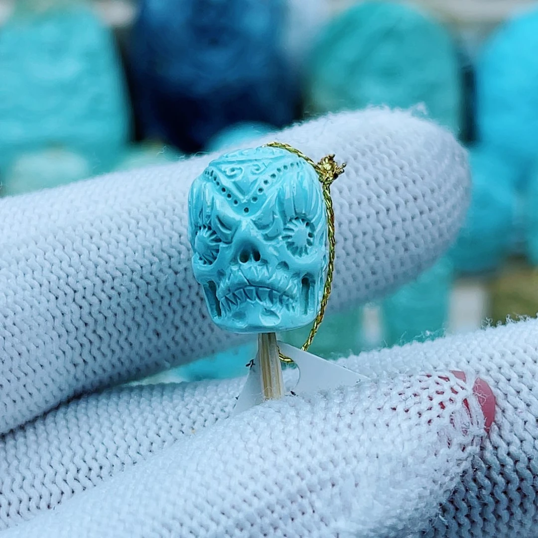 绿松石未镶嵌珠宝奇石