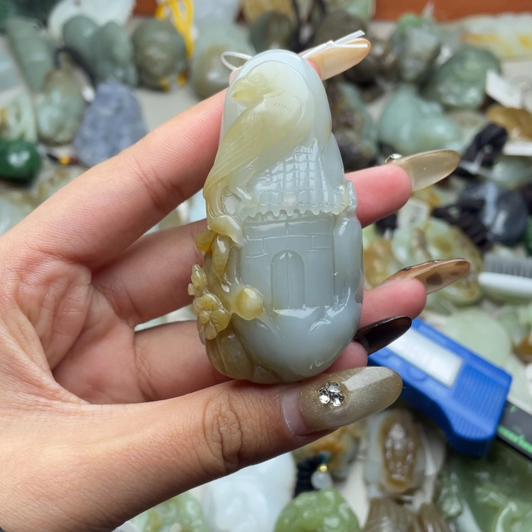 和田玉未镶嵌颈饰