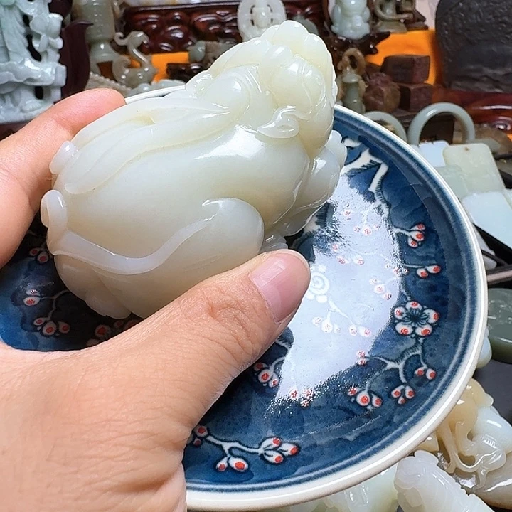 瓷片美*新号开播瓷盘一件