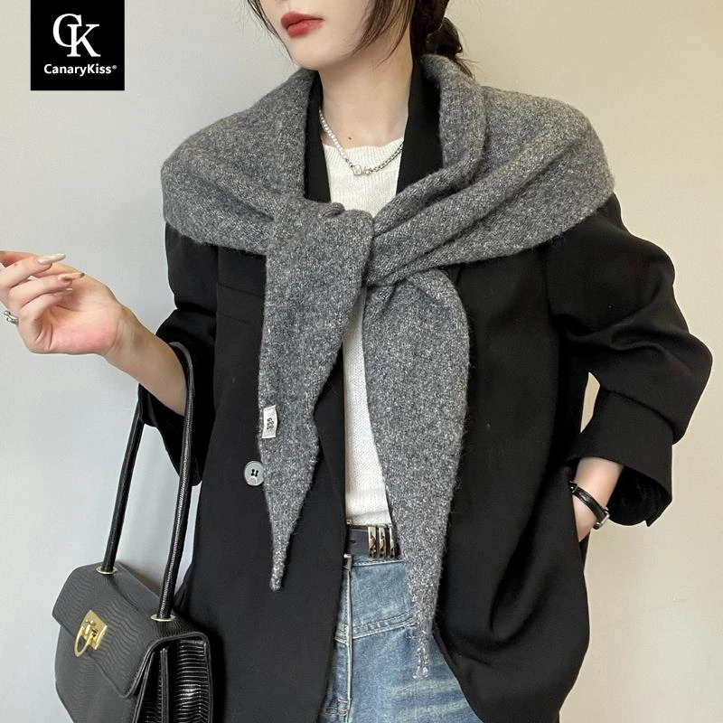 CanaryKiss2025新款冬季高级感围巾针织披肩女法式围脖气质三角巾