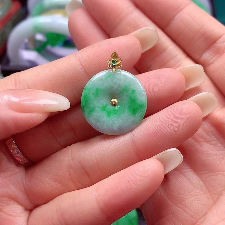 颈饰18K金镶嵌翡翠翡翠