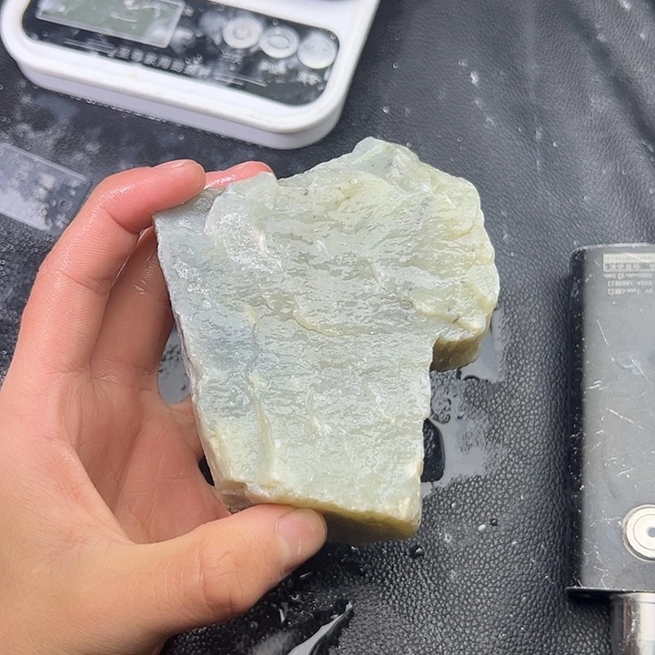 和田玉（糖玉）未镶嵌手镯