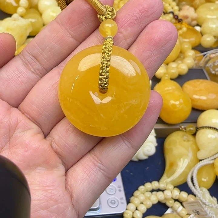 未镶嵌颈饰蜜蜡天然蜜蜡