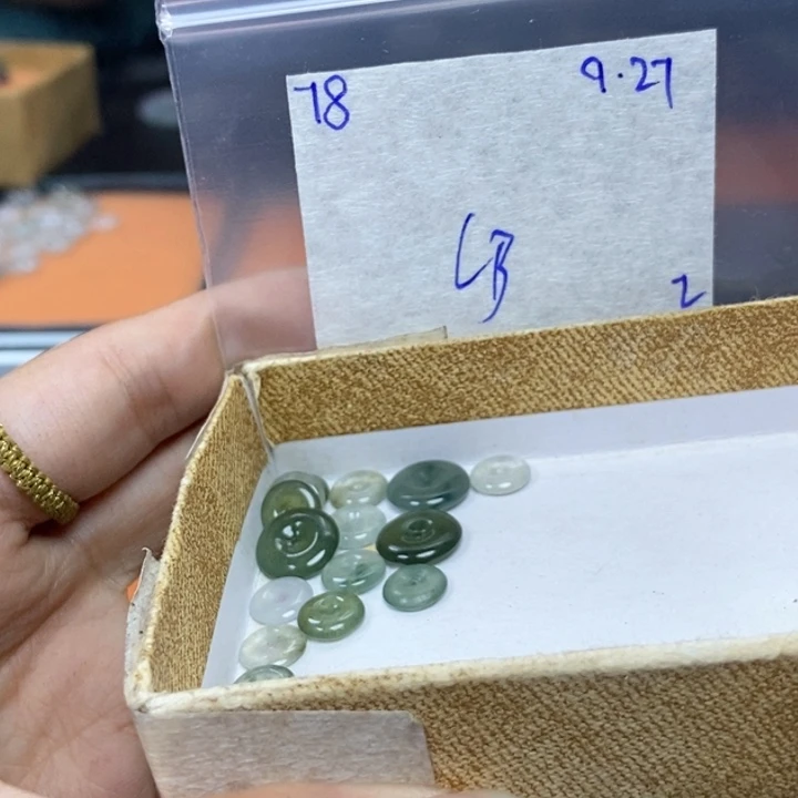 y***h定制翡翠未镶嵌不退
