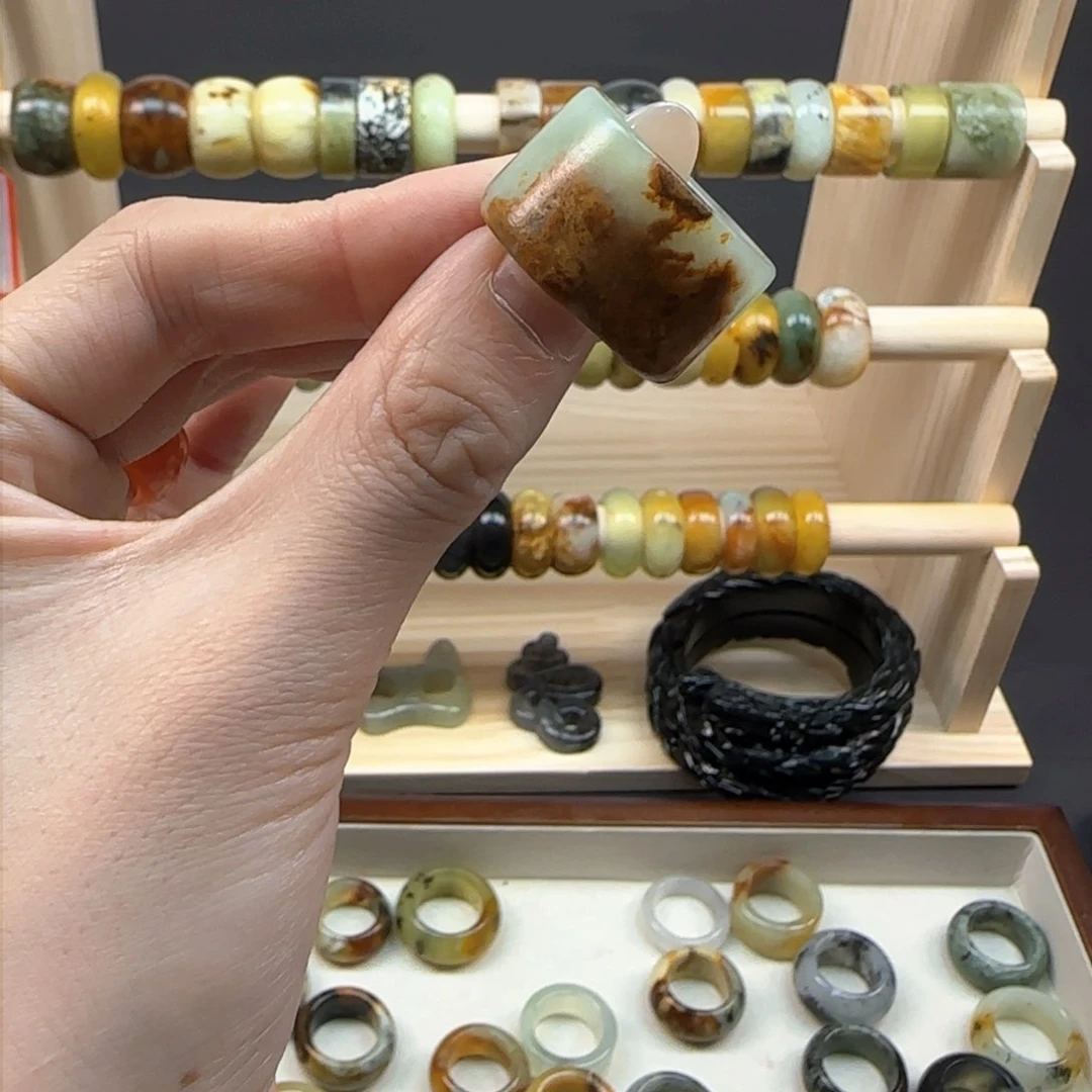 蛇纹石玉岫玉戒指内径18.9合金梧*