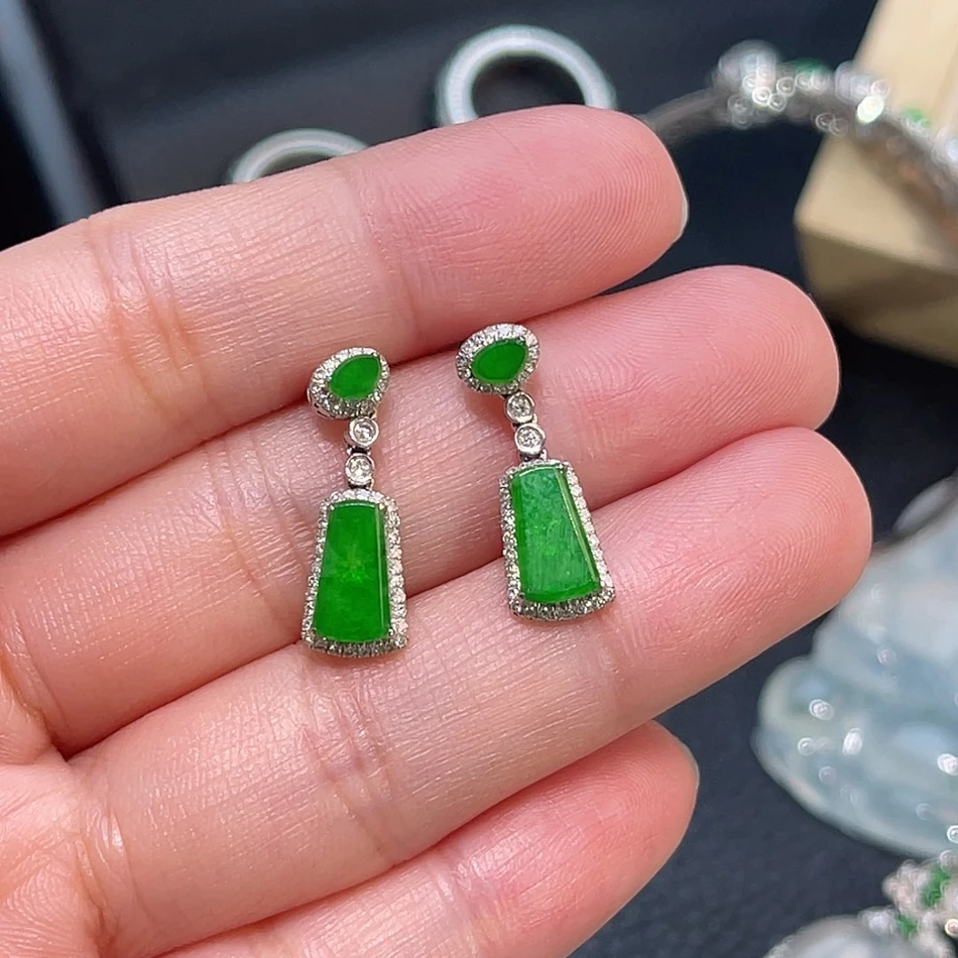 翡翠18K金镶嵌耳饰阳绿无事牌