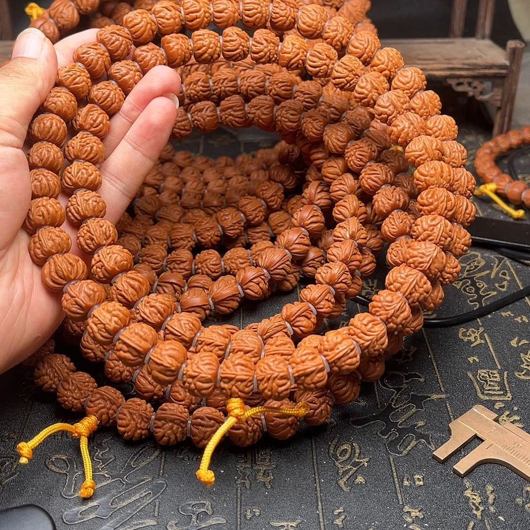 吊坠桃核金蟾薄挂