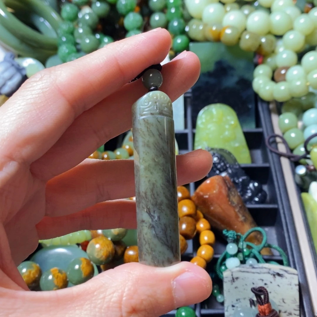 岫岩老玉（透闪石质玉）未镶嵌颈饰