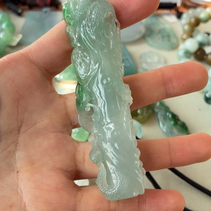 翡翠未镶嵌颈饰天然翡翠