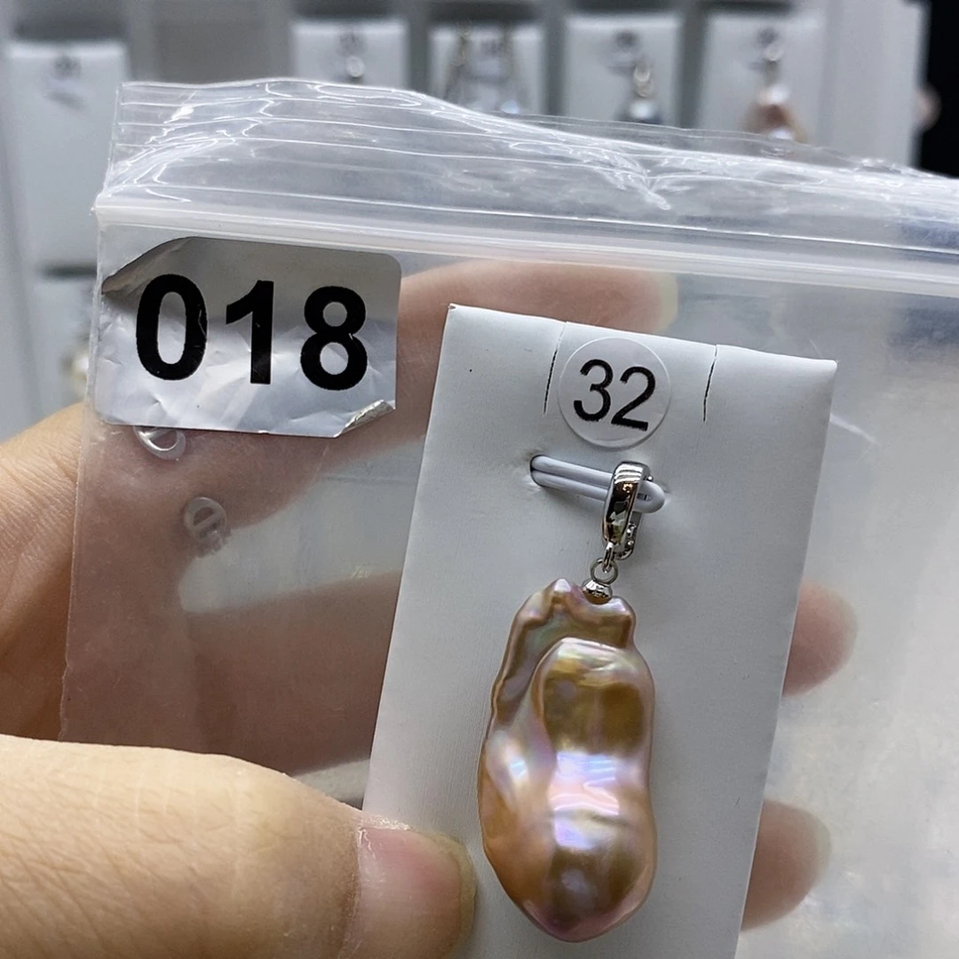 合金耳饰淡水珍珠