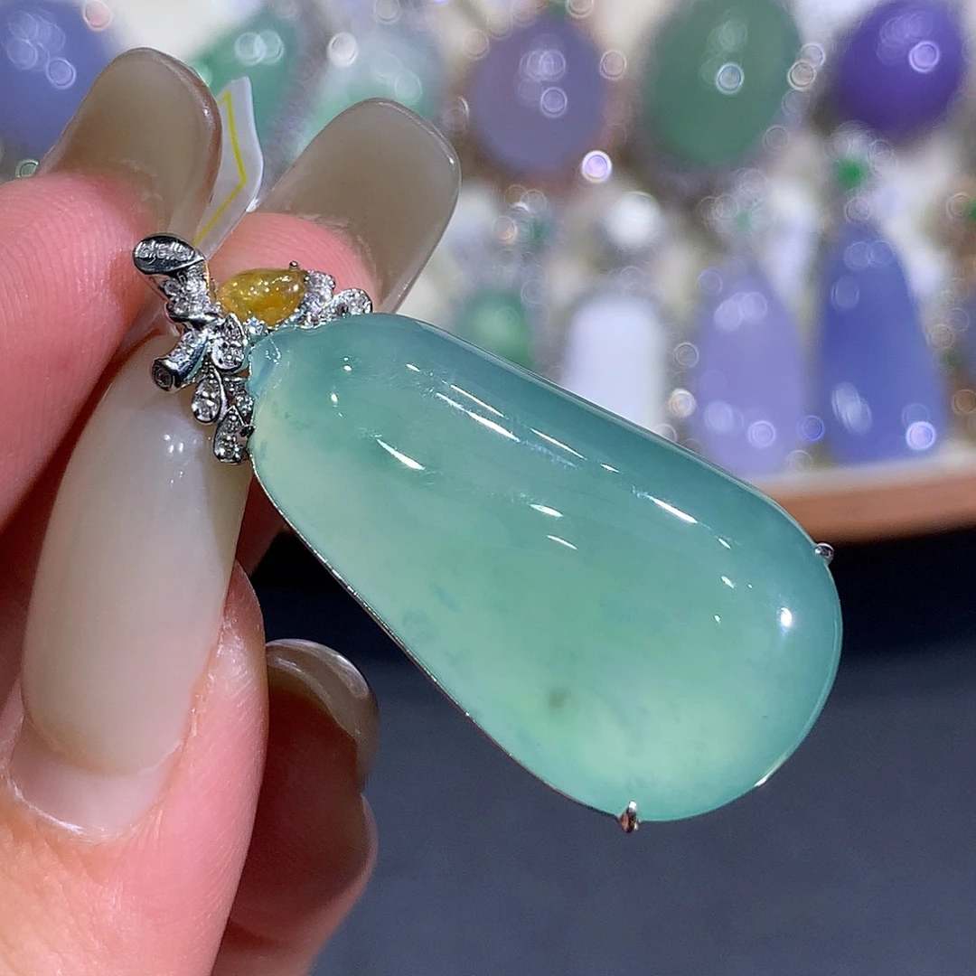 翡翠18K金镶嵌吊坠(不含链)