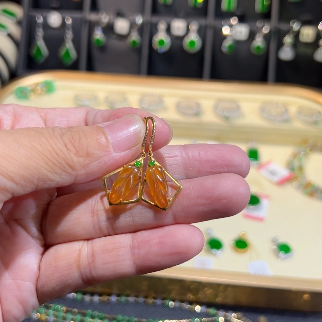 翡翠18K金镶嵌颈饰耳钩