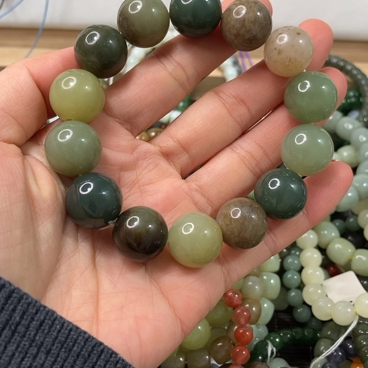 和田玉手串未镶嵌