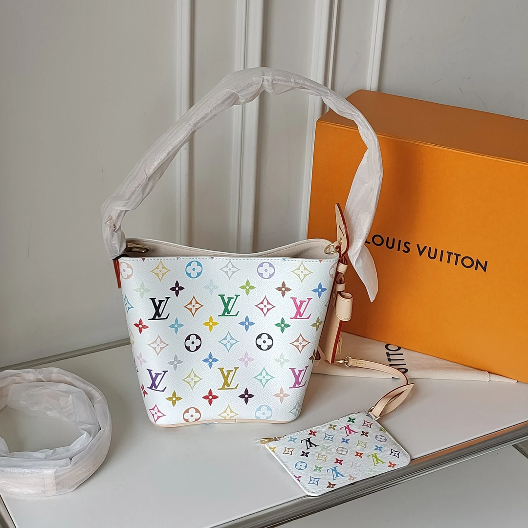 未使用 LouisVuitton/路易威登 村上隆联名款白三彩水桶包 44556