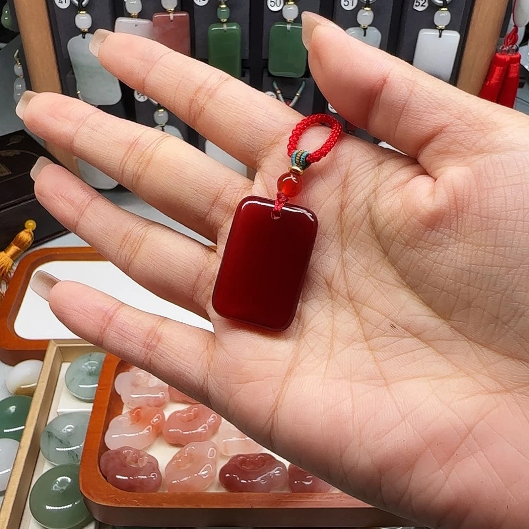 玛瑙/玉髓颈饰未镶嵌