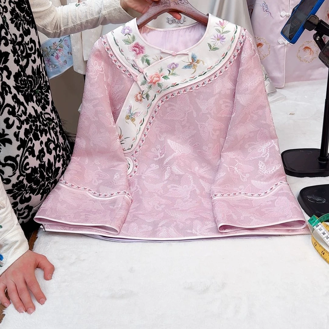 织绣真丝太太服真丝